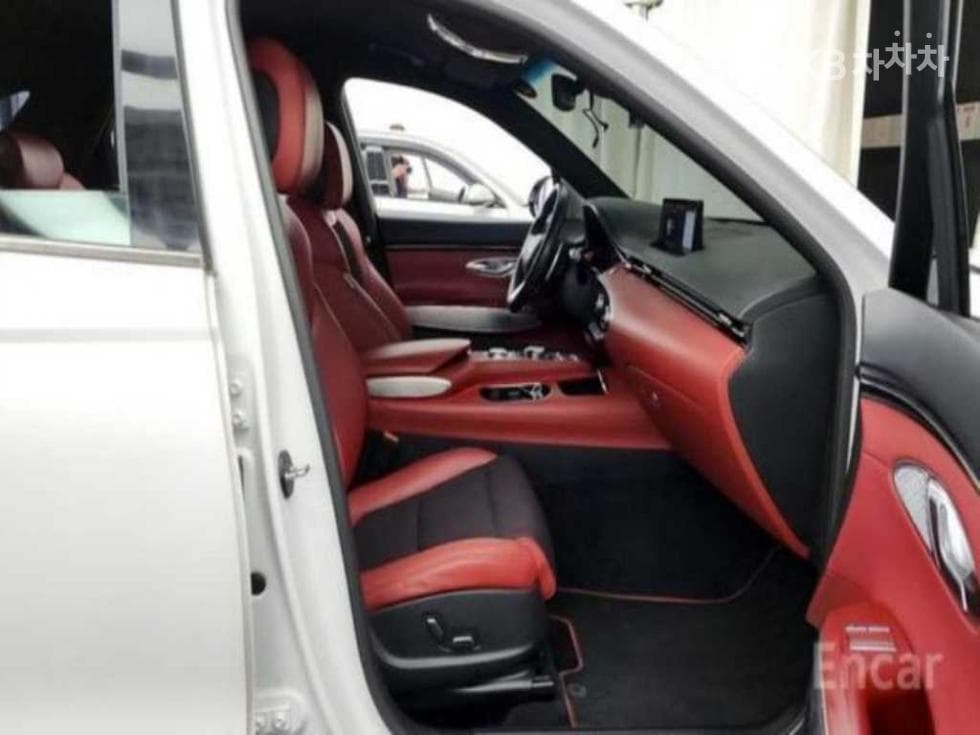 Дженезис GV70Бензин 2.5T 2WD - 6