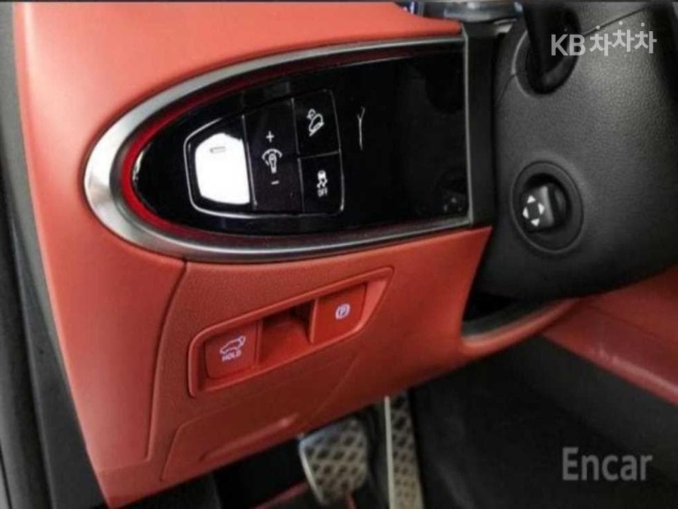 Дженезис GV70Бензин 2.5T 2WD - 11