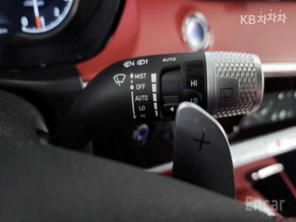 Дженезис GV70Бензин 2.5T 2WD - 15