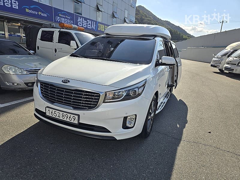 Киа All New Канивал11-местен 2.2 Дизел Висок Лимузин (Канивал) Престиж - 2