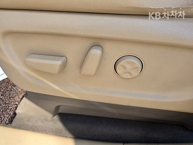 Киа All New Канивал11-местен 2.2 Дизел Висок Лимузин (Канивал) Престиж - 13