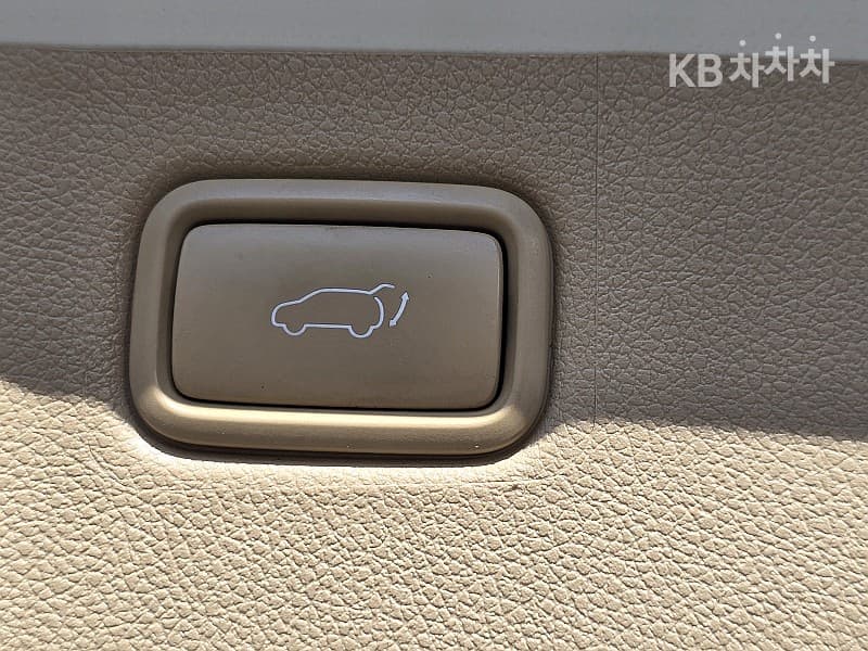 Киа All New Канивал11-местен 2.2 Дизел Висок Лимузин (Канивал) Престиж - 18