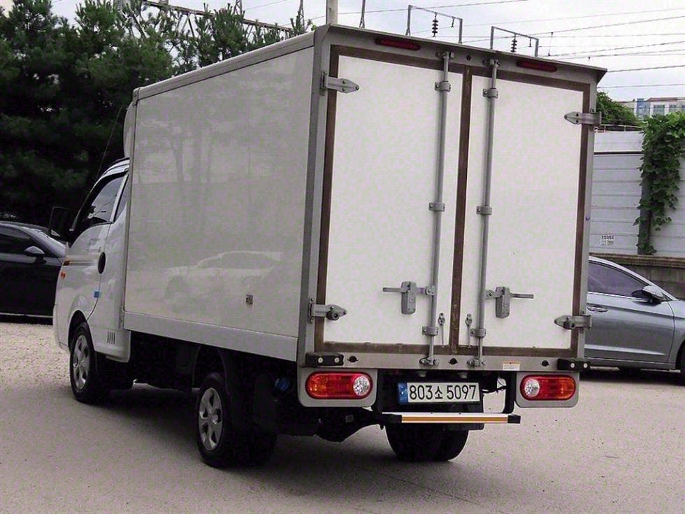Hyundai Porter 2Extra Long Super Cab 냉동Top (Cargo)차 Style - 3