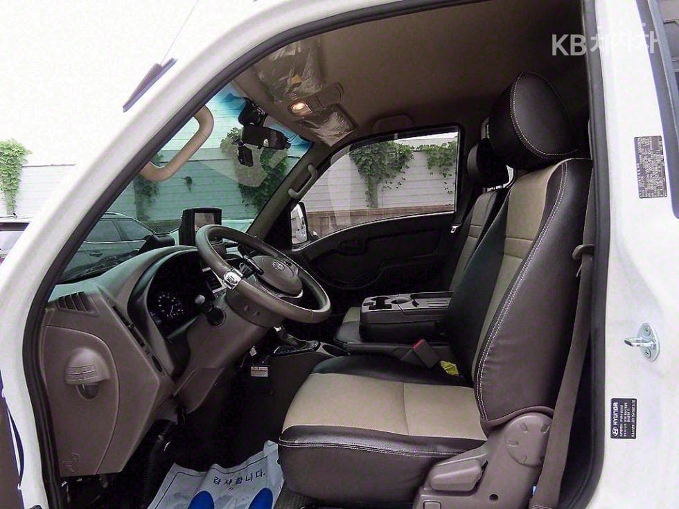 Hyundai Porter 2Extra Long Super Cab 냉동Top (Cargo)차 Style - 8