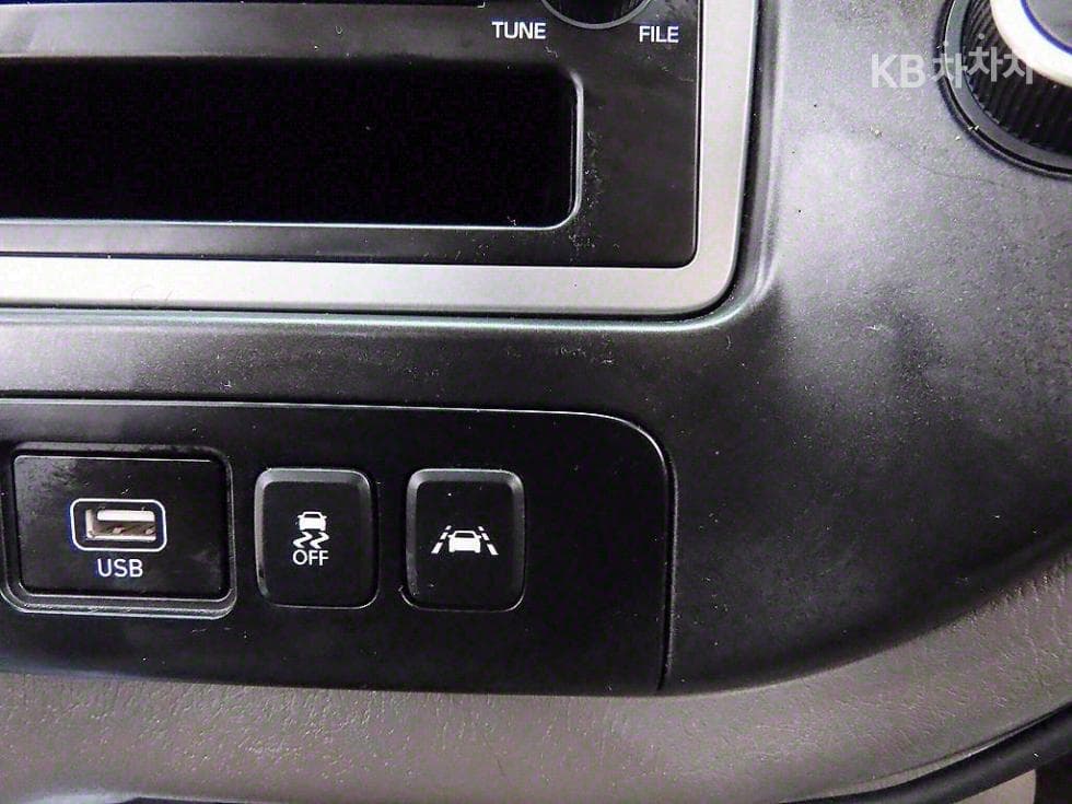 Hyundai Porter 2Extra Long Super Cab 냉동Top (Cargo)차 Style - 15