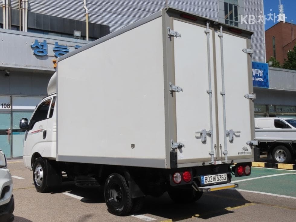 Киа The New (фейслифт) Бонго 3 (лек)Box Truck 1.2Тон Plus형 Королевска кабина Удължено междуосие GL - 5