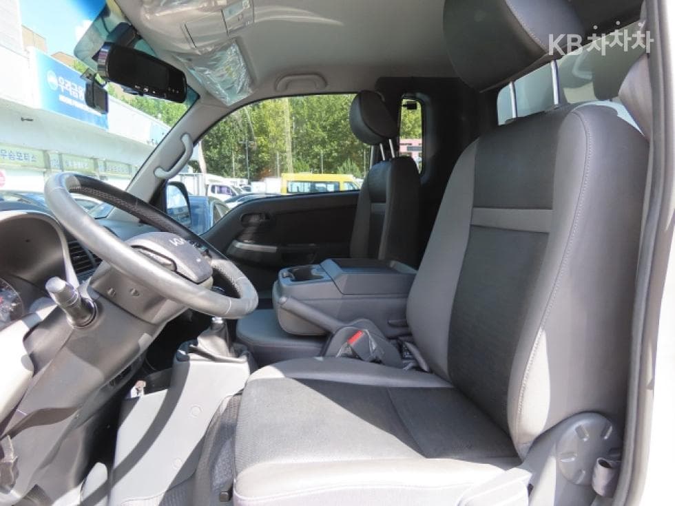 Киа The New (фейслифт) Бонго 3 (лек)Box Truck 1.2Тон Plus형 Королевска кабина Удължено междуосие GL - 7