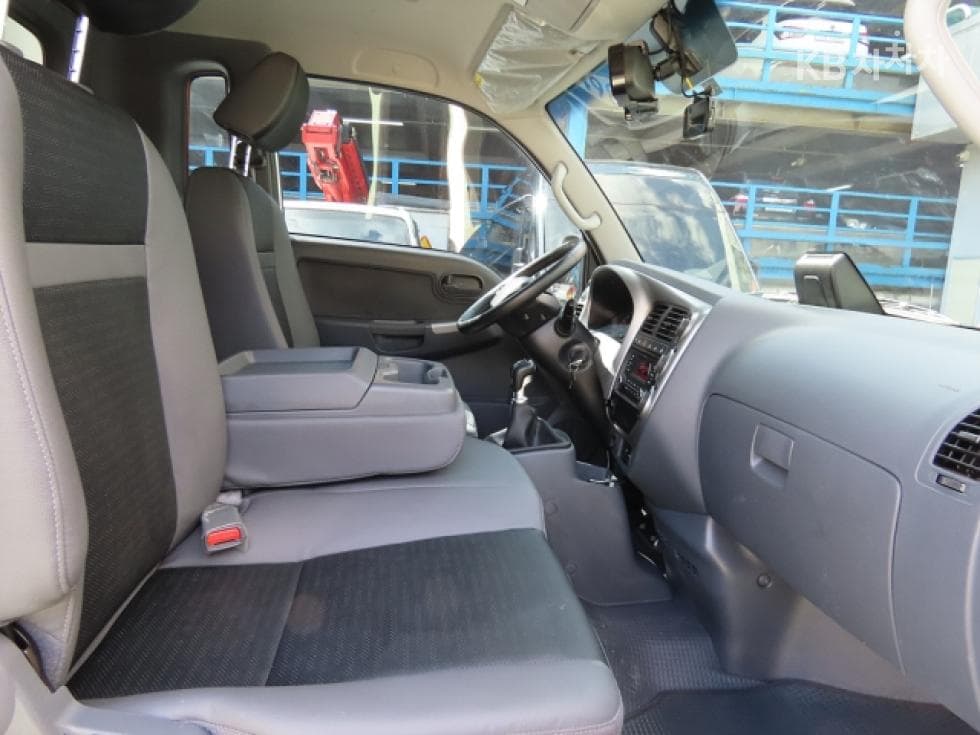 Киа The New (фейслифт) Бонго 3 (лек)Box Truck 1.2Тон Plus형 Королевска кабина Удължено междуосие GL - 8