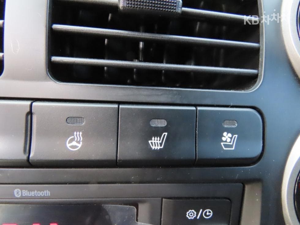 Киа The New (фейслифт) Бонго 3 (лек)Box Truck 1.2Тон Plus형 Королевска кабина Удължено междуосие GL - 13