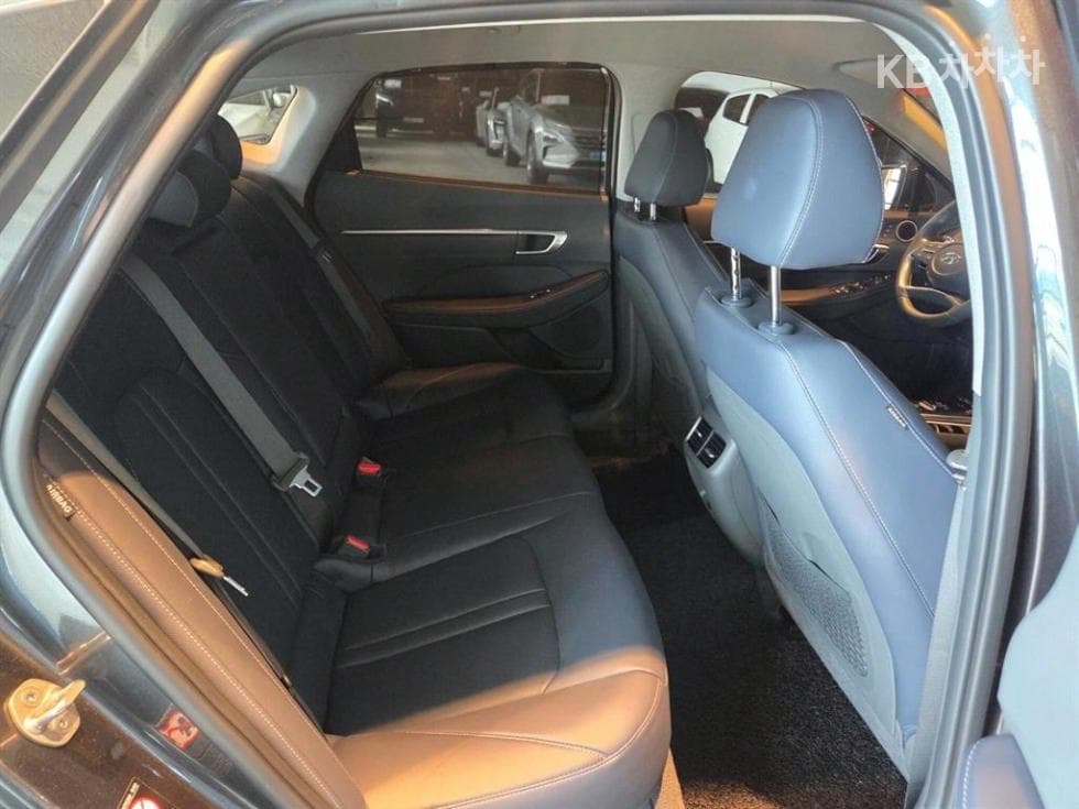 Хюндай Соната (DN8)1.6 T Premium Plus - 10