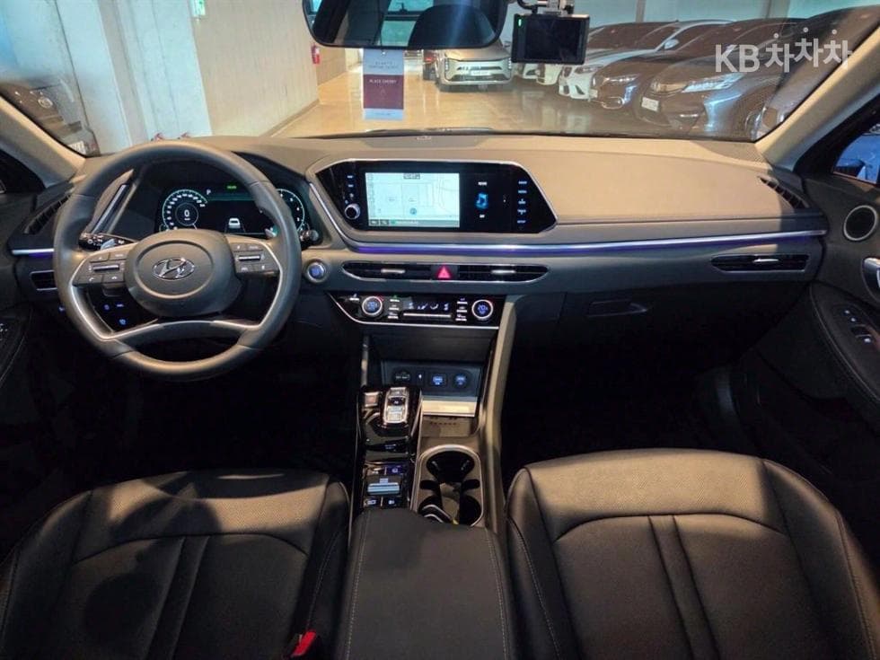 Хюндай Соната (DN8)1.6 T Premium Plus - 13