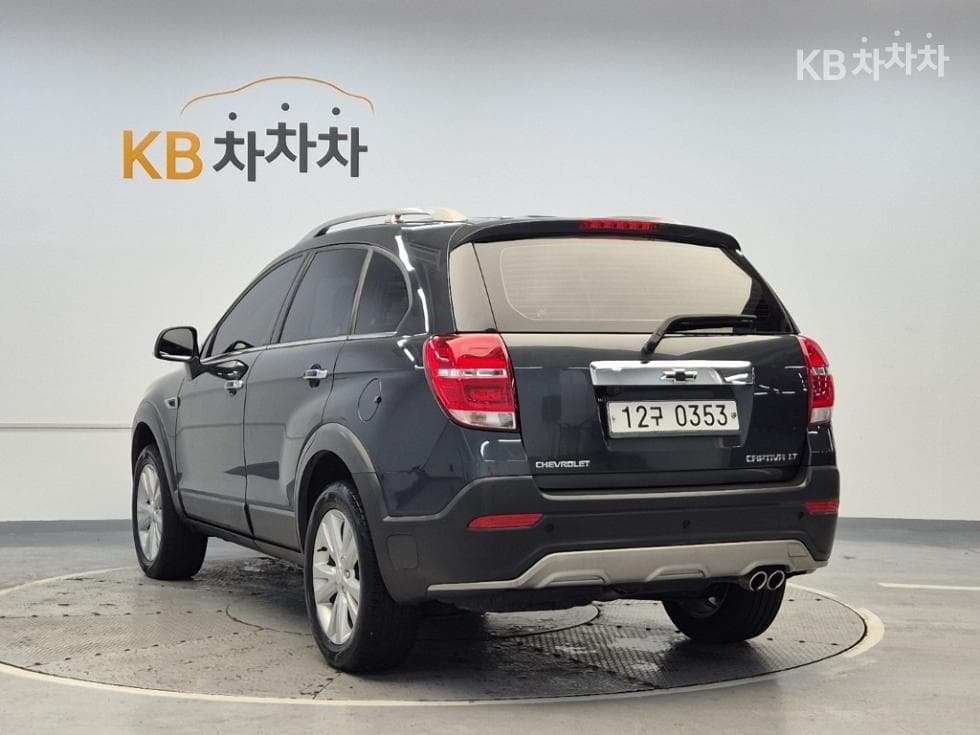 Джи Ем Корея Chevrolet Captiva2WD LT 5-местен - 2
