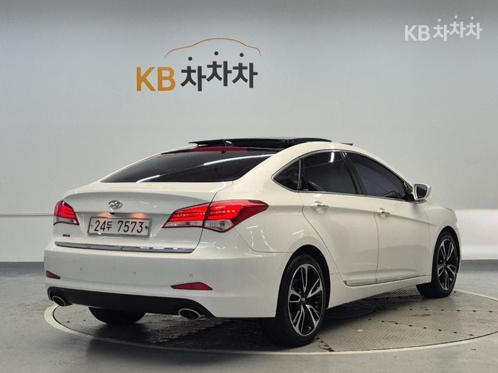 Хюндай The New (фейслифт) i40 Saloon1.7 VGT 디 스펙 - 3