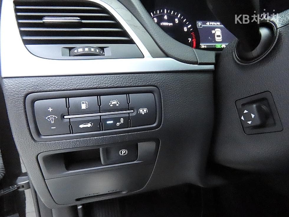 Дженезис G803.8 GDI AWD Премиум Люкс - 12