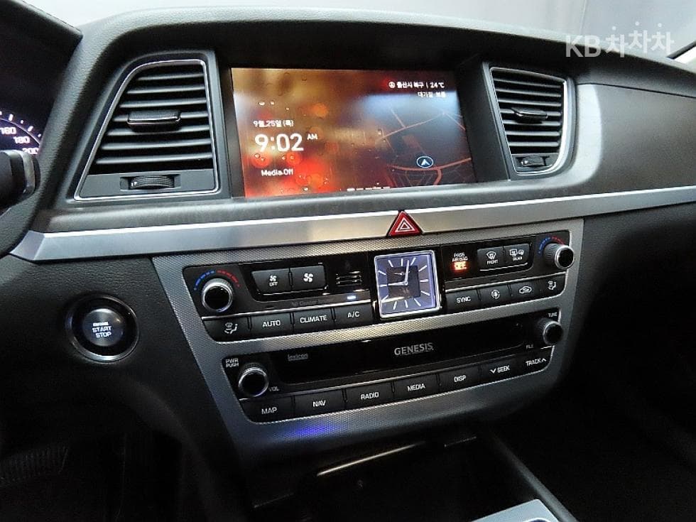 Дженезис G803.8 GDI AWD Премиум Люкс - 16