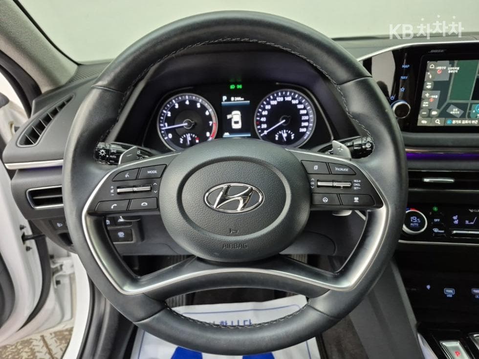 Хюндай Соната (DN8)1.6 T Premium Plus - 9