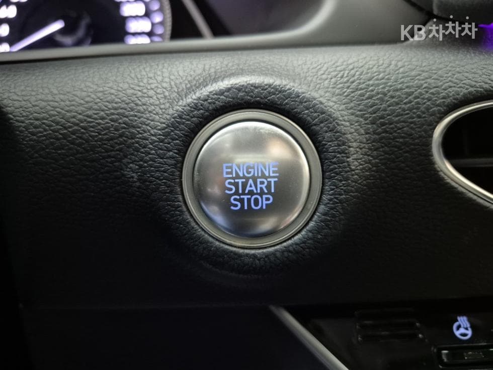 Хюндай Соната (DN8)1.6 T Premium Plus - 16