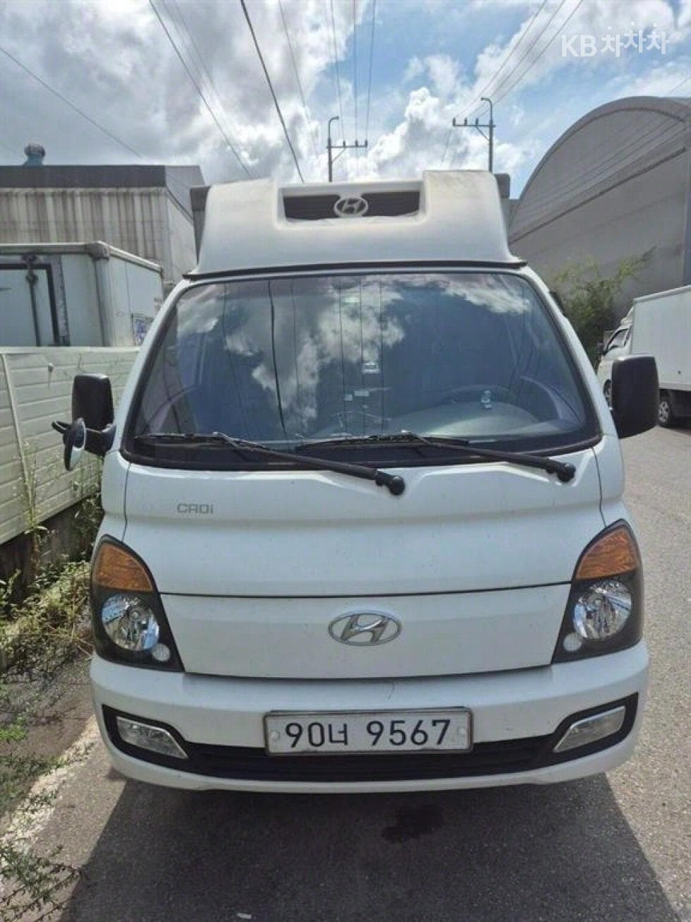 Hyundai Porter 2 Extra Long 하이Box Truck Super Cab SUP - Image 1