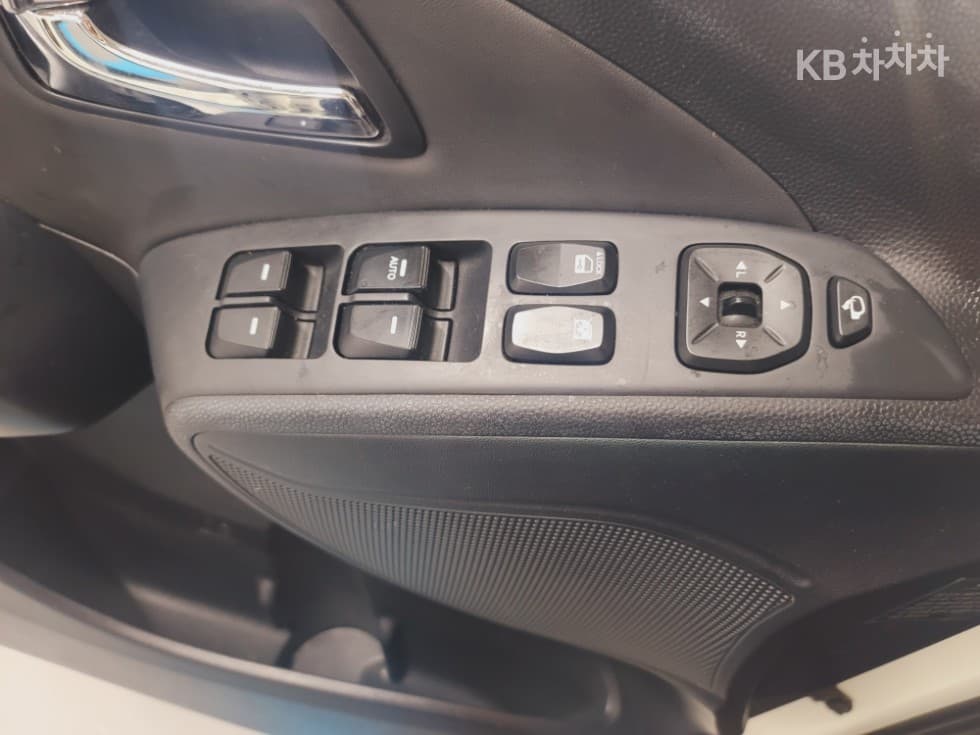 Хюндай ТуксонixДизел 2WD LX20 Лукс - 18