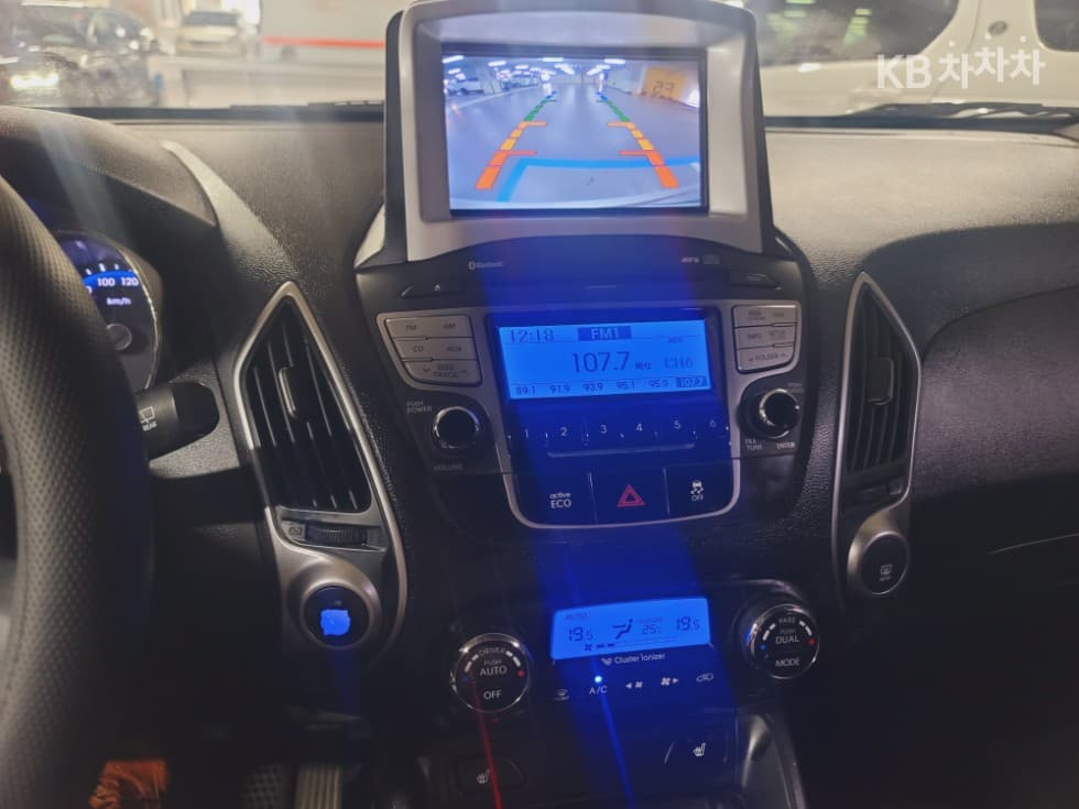 Хюндай ТуксонixДизел 2WD LX20 Лукс - 13
