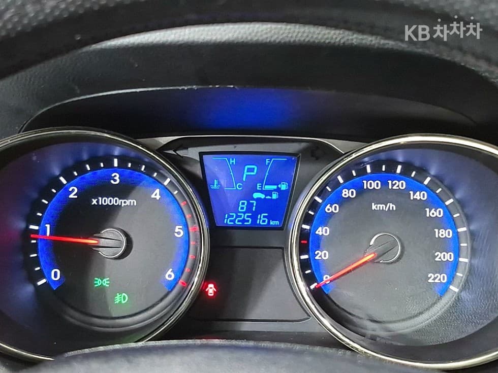Хюндай ТуксонixДизел 2WD LX20 Лукс - 5