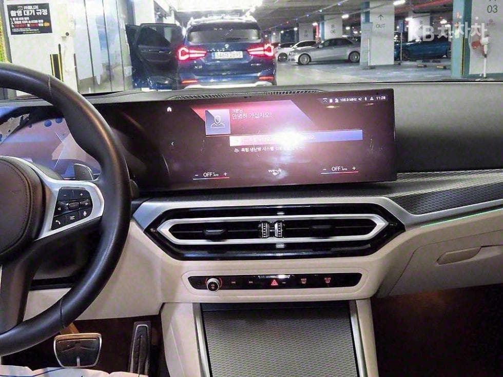 BMW 3 Series (G20)320i M Sport - 11