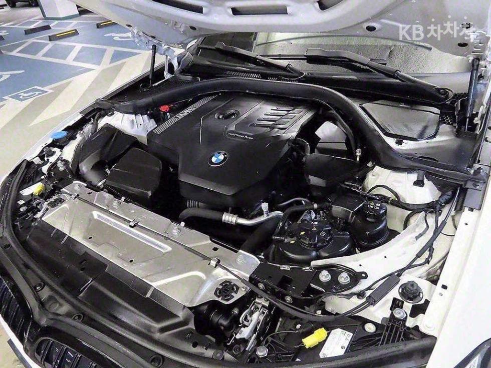 BMW 3 Series (G20)320i M Sport - 19