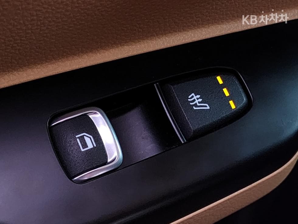 Киа The New (фейслифт) Канивал 4-то поколениеD2.2 9-местен Престиж - 15