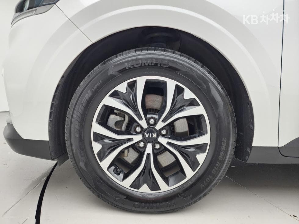 Киа The New (фейслифт) Канивал 4-то поколениеD2.2 9-местен Престиж - 22