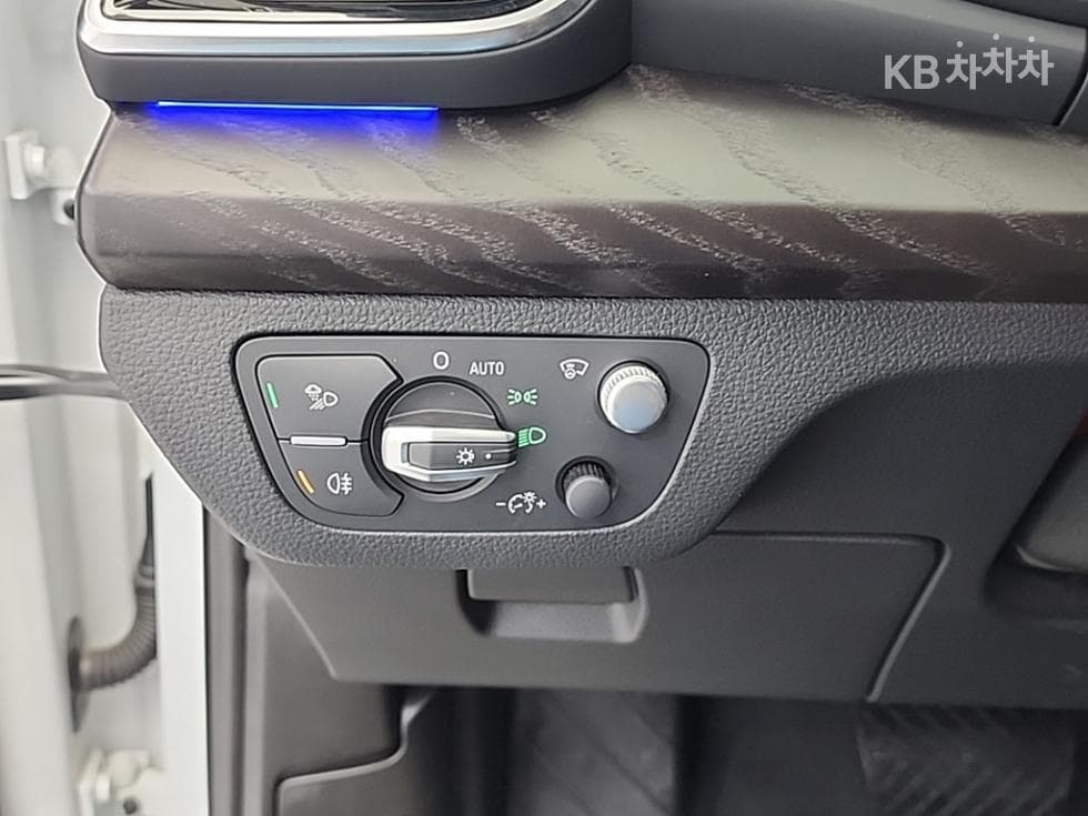 Ауди The New Q5(FY)40 Турбо Дизел Инжекция quattro Sportback Premium - 18