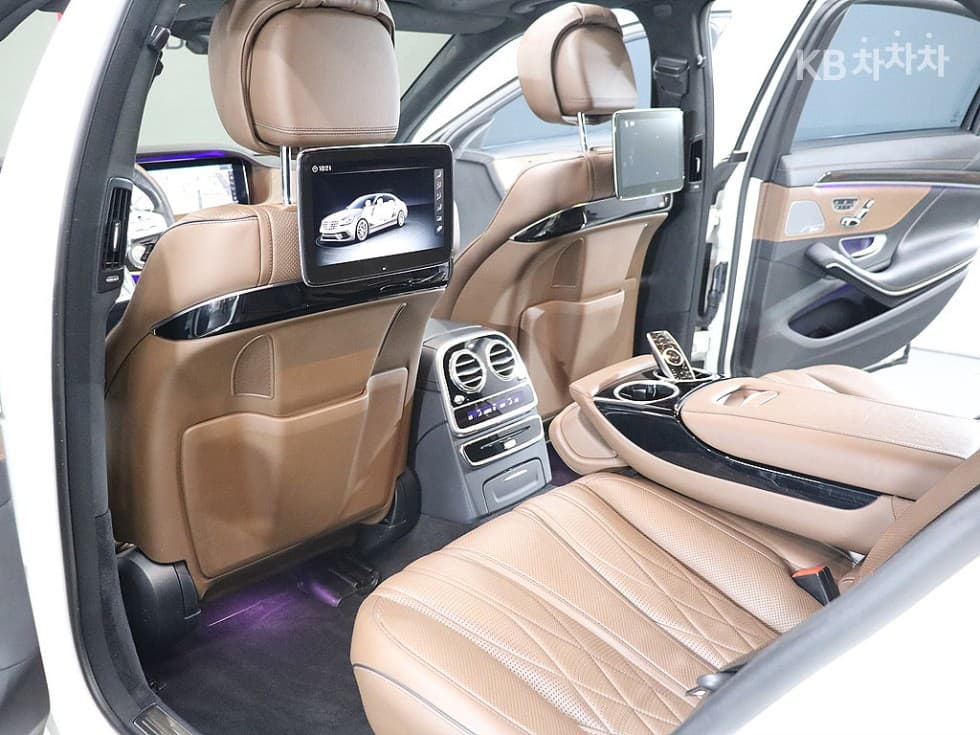 Mercedes-Benz Нов S-КласS63 AMG 4MATIC+L - 15