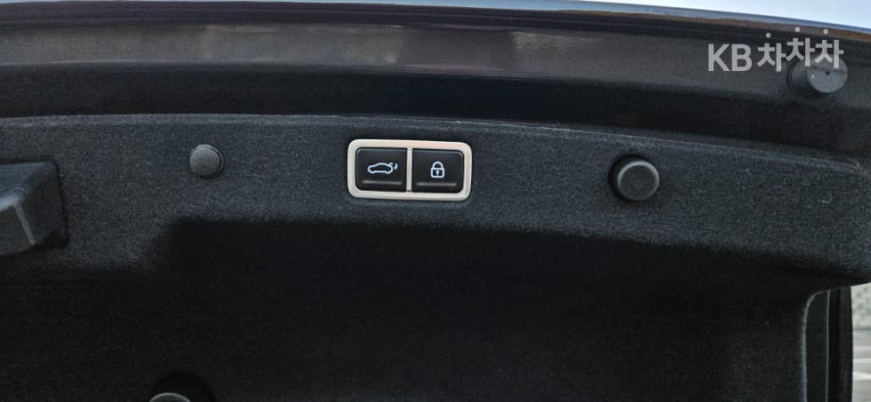 Хюндай Ди Всеново Grandeur (Azera) Хибрид1.6 Турбо Бензин Exclusive - 23