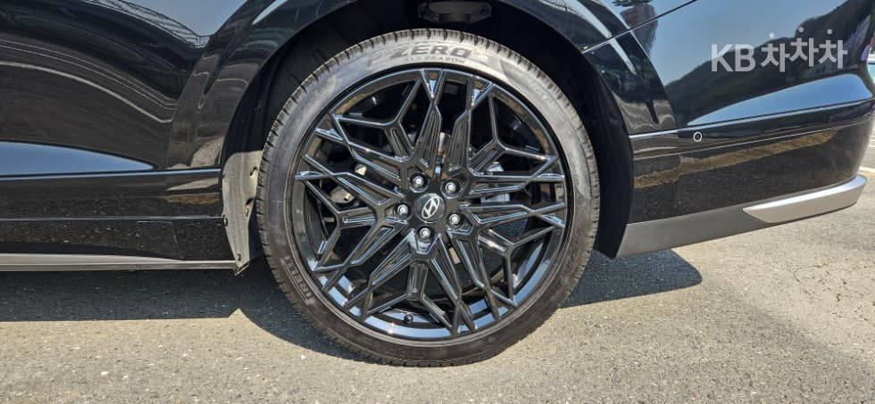 Хюндай Ди Всеново Grandeur (Azera) Хибрид1.6 Турбо Бензин Exclusive - 25