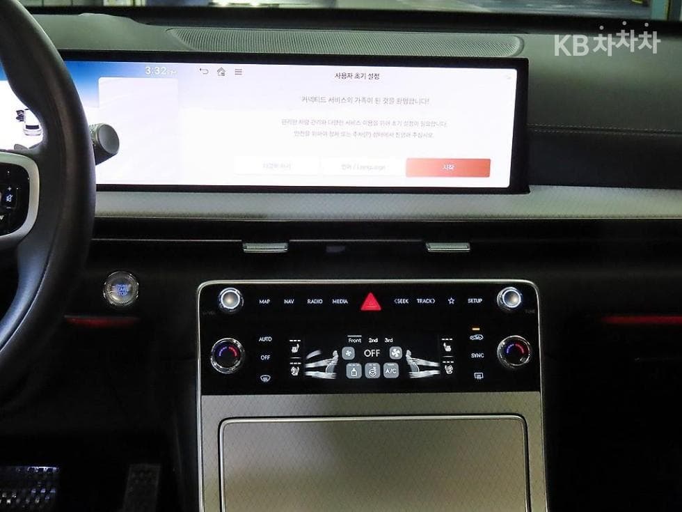 Genesis GV803.5 Turbo Gasoline AWD - 11