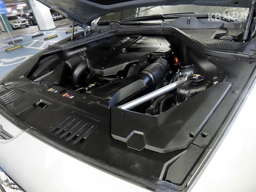 Genesis GV803.5 Turbo Gasoline AWD - 19