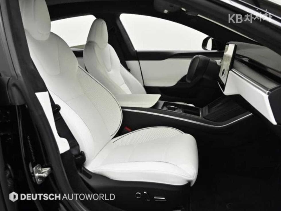 (17으로5658)Tesla Model SPlaid - 10