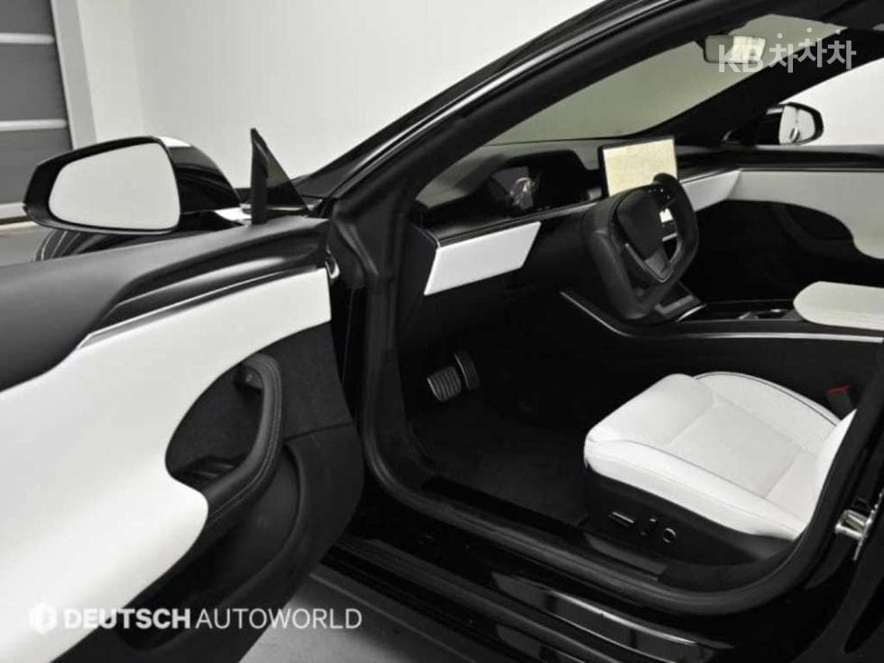 (17으로5658)Tesla Model SPlaid - 11