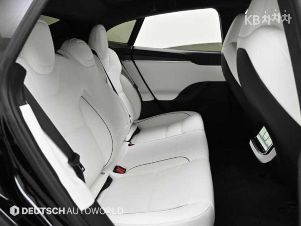 (17으로5658)Tesla Model SPlaid - 12