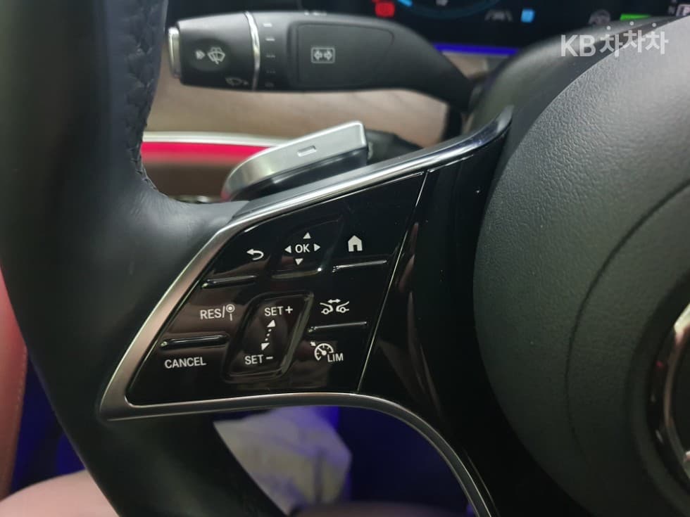 Mercedes-Benz E-Клас (W213)E300e 4MATIC Exclusive - 14