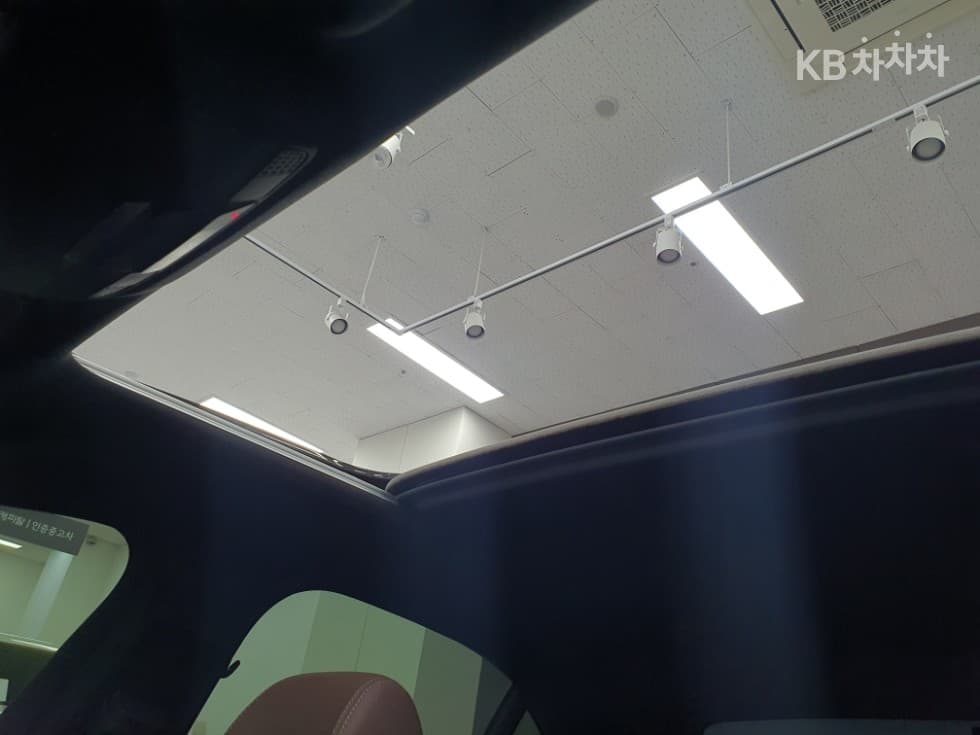 Mercedes-Benz E-Клас (W213)E300e 4MATIC Exclusive - 22