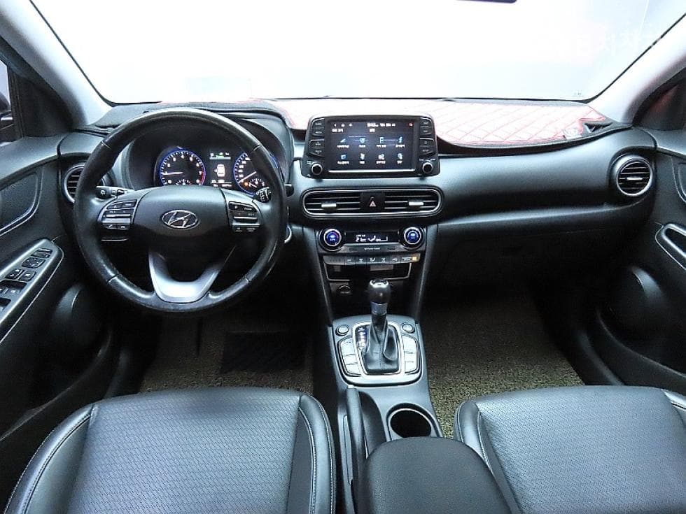 Хюндай Kona1.6 Турбо 4x4 Premium - 6