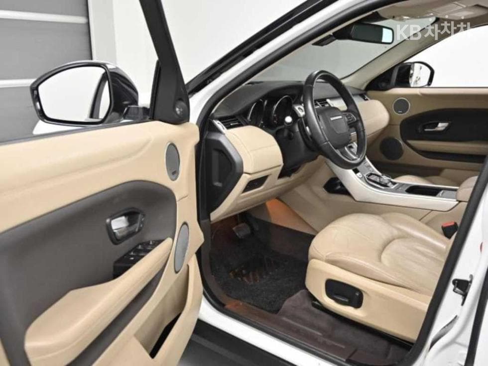 Land Rover Range Rover Евок5-врати 2.0 TD4 SE - 11