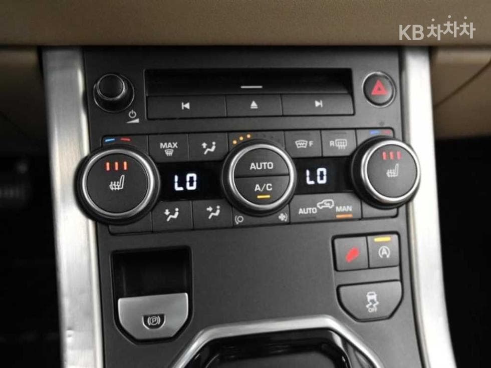 Land Rover Range Rover Евок5-врати 2.0 TD4 SE - 17