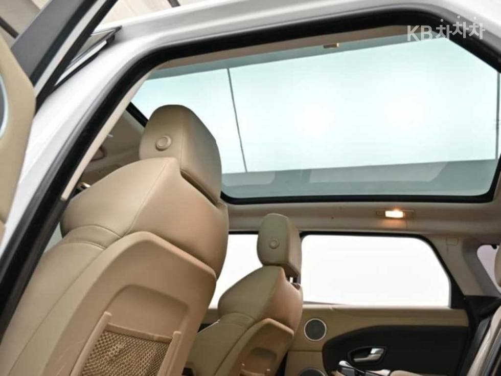 Land Rover Range Rover Евок5-врати 2.0 TD4 SE - 19