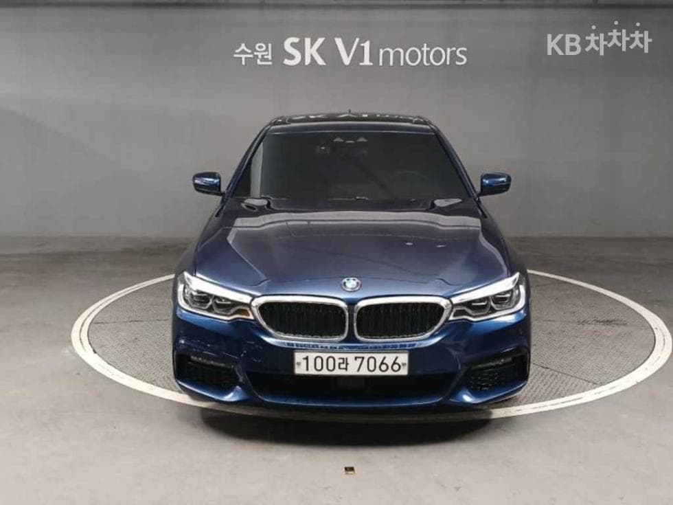 BMW 올New5 Series (G30) 520i M Sport - Image 1
