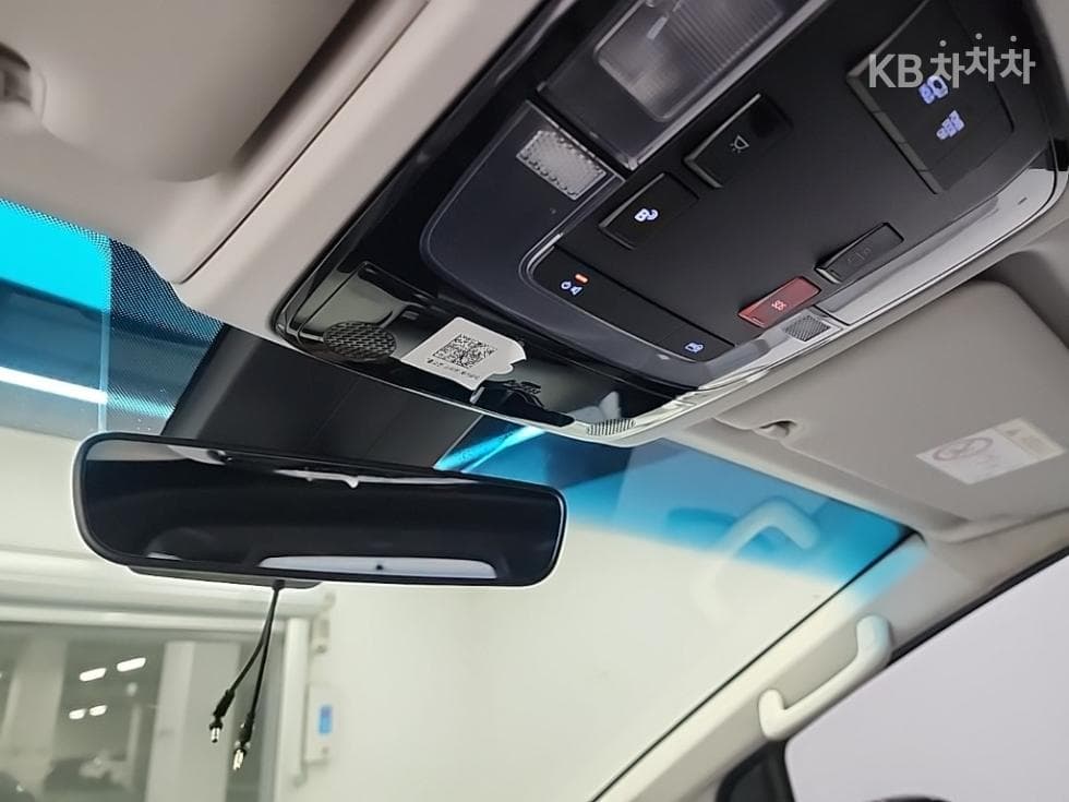 (813na7094)Hyundai Staria Cargo 2.2 Cargo 3 Hyundai - 16