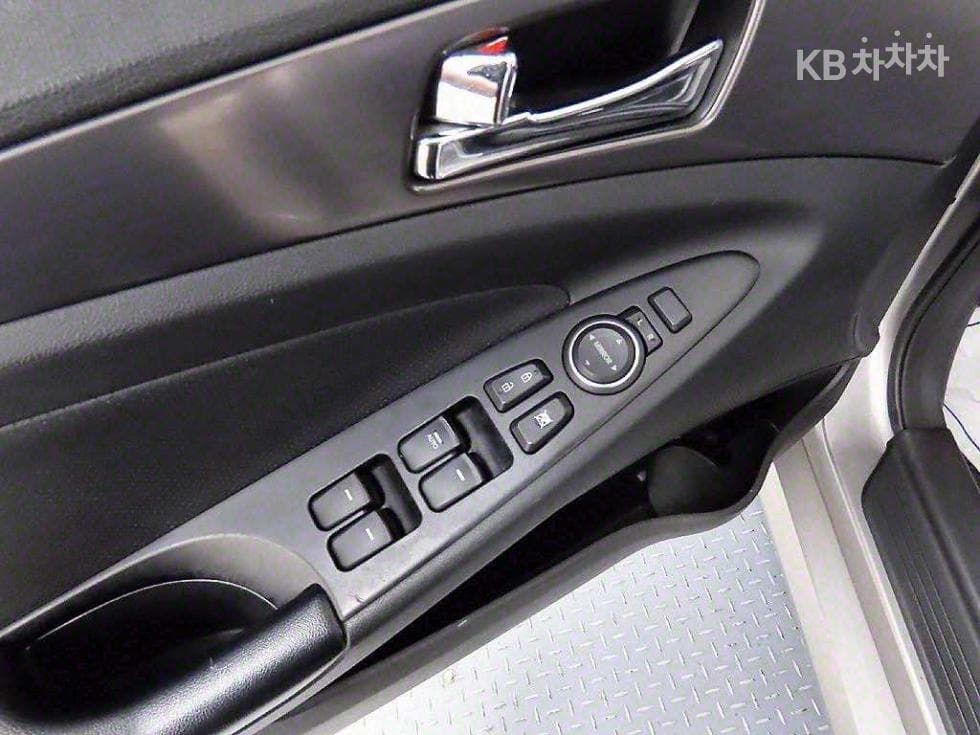 Hyundai Sonata Hybrid2.0 Modern - 11