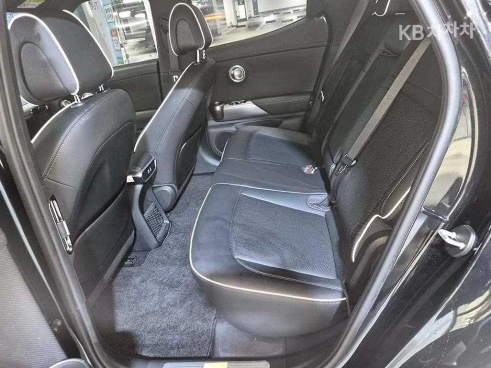 Дженезис GV60Стандартен 2WD Стандартен - 7