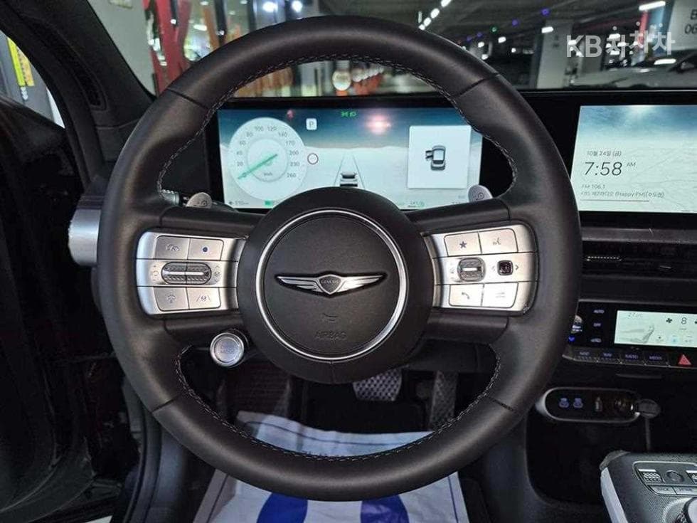 Дженезис GV60Стандартен 2WD Стандартен - 9