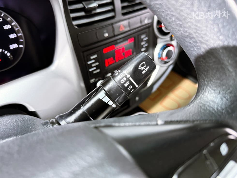 Киа The New (фейслифт) Бонго 3 (лек)Box Truck 1 тон 저상형 Королевска кабина Удължено междуосие LБазов - 8